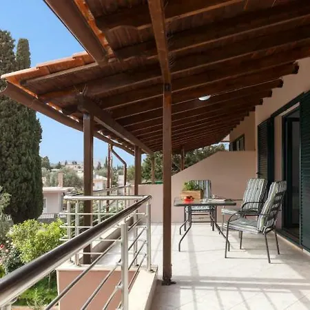 Joya Archangelos Hébergement de vacances